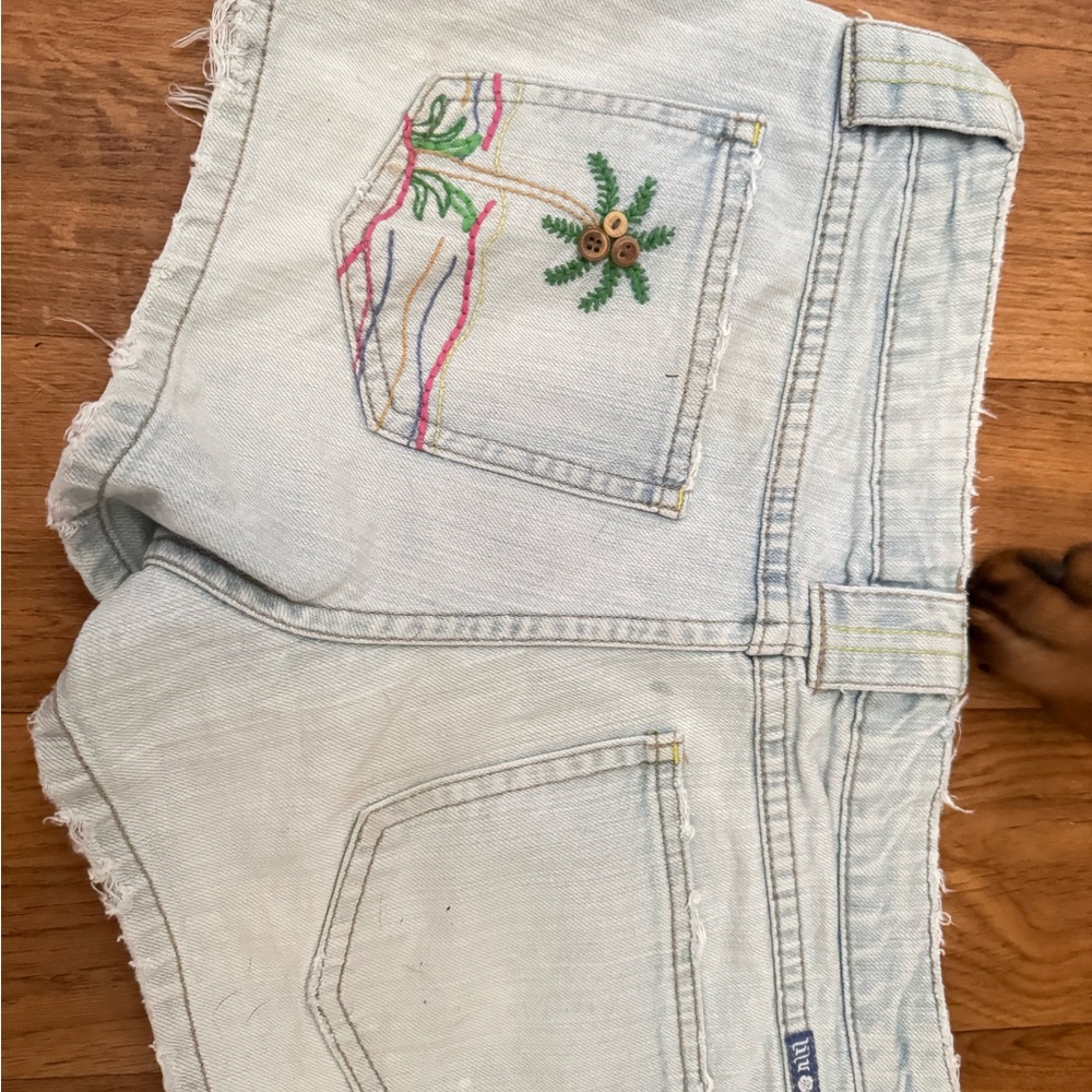 Adorable palm tree  Blue Embroidered Women's Denim Shorts